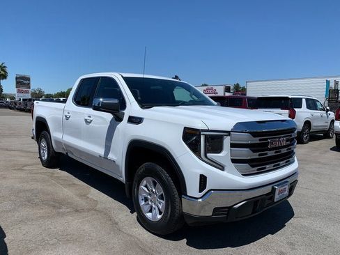 New 2026 GMC Sierra 1500 SLE w/ Preferred Package image 4