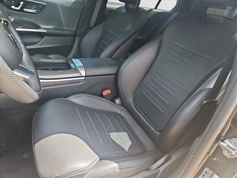 Used 2023 Mercedes-Benz C 300 Sedan image 13