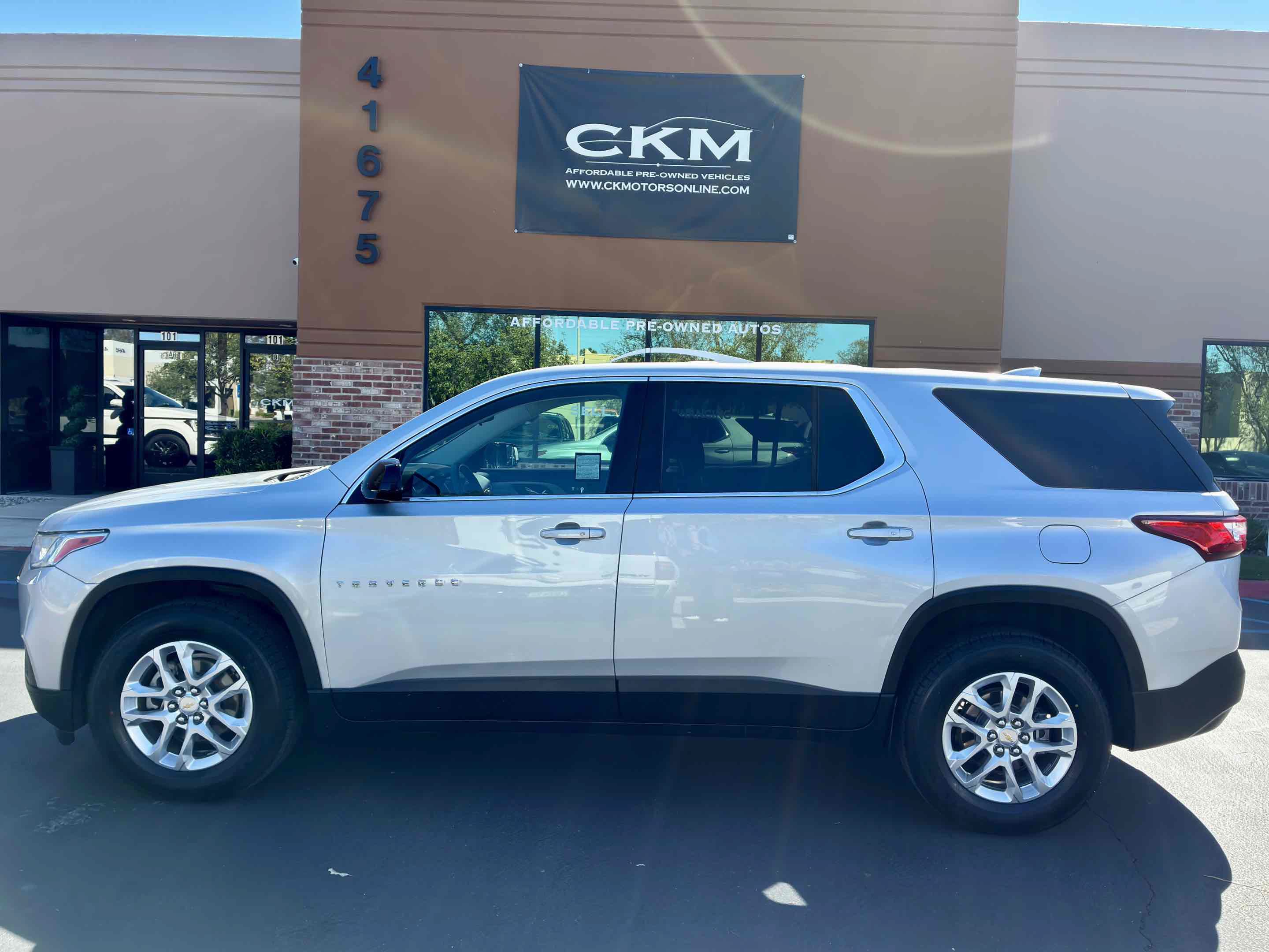 Used 2020 Chevrolet Traverse LS FWD image 3
