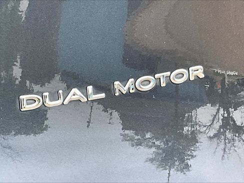 Used 2021 Tesla Model Y Long Range AWD/4WD image 7