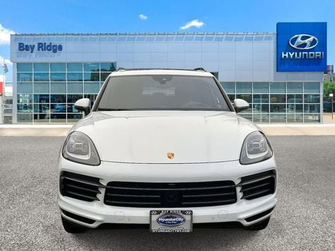 Used 2023 Porsche Cayenne Base image 10