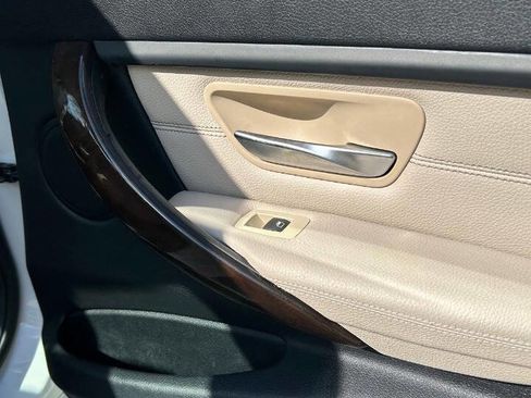 Used 2015 BMW 320i Sedan image 42