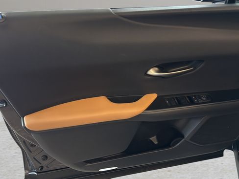 Used 2025 Lexus UX 300h AWD w/ Accessory Package (Z1) image 9