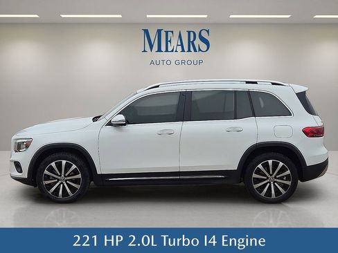 Used 2021 Mercedes-Benz GLB 250 w/ Premium Package image 3