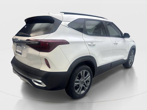 Used 2023 Kia Seltos S FWD image 6