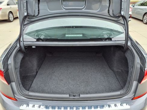 Used 2022 Volkswagen Passat 2.0T SE image 15