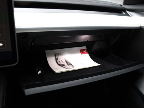 Used 2023 Tesla Model 3 Standard Range image 29