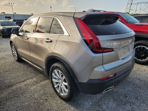 Used 2023 Cadillac XT4 Luxury FWD image 4