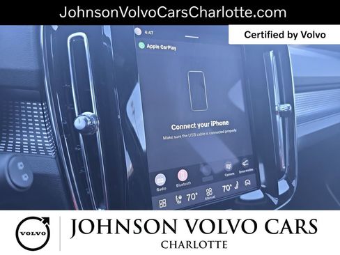 Used 2025 Volvo XC40 B5 Plus AWD/4WD image 23