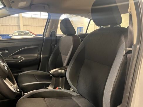 Used 2023 Nissan Versa SV image 22