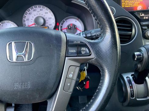 Used 2013 Honda Pilot Touring image 24