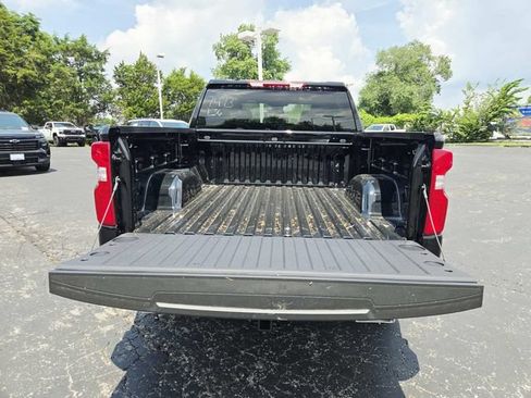 New 2026 Chevrolet Silverado 1500 RST w/ Z71 Off-Road Package AWD/4WD image 10