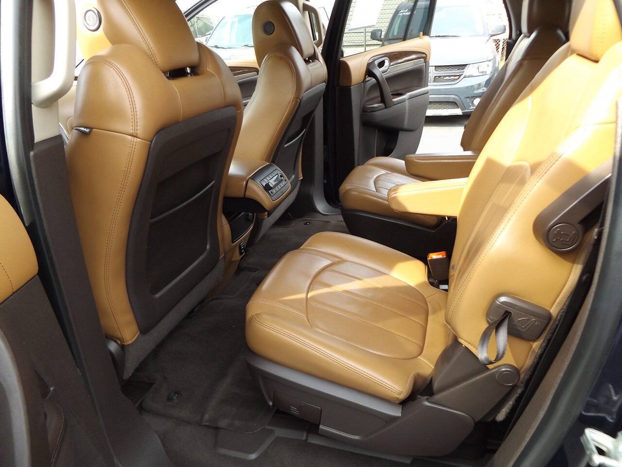 Used 2015 Buick Enclave Premium w/ Experience Buick Package FWD image 18