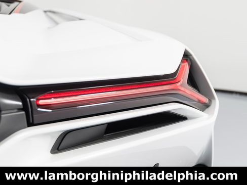 Used 2024 Lamborghini Revuelto image 47