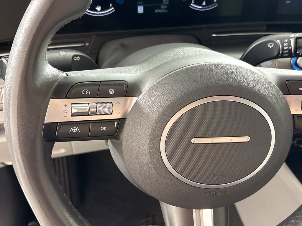 Used 2025 Hyundai Kona SEL FWD image 28