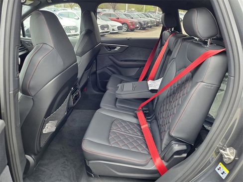 New 2026 Audi Q7 3.0T Prestige image 10