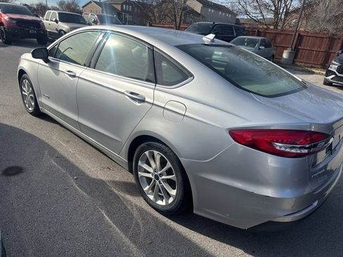 Used 2019 Ford Fusion SE image 7