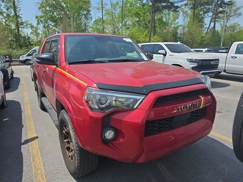 Used 2023 Toyota 4Runner 40th Anniversary SE AWD/4WD image 2