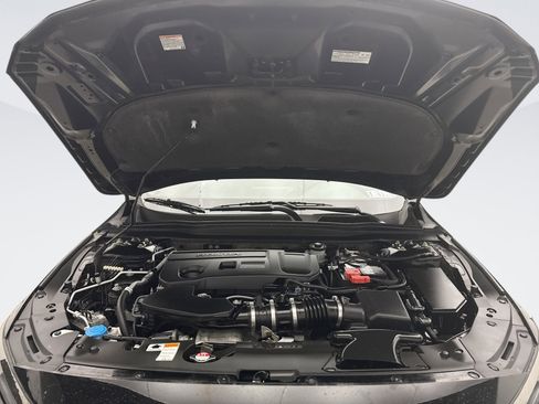 Used 2018 Honda Accord Sport image 23