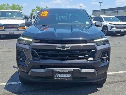 Used 2023 Chevrolet Colorado LT w/ LT Convenience Package III AWD/4WD image 3