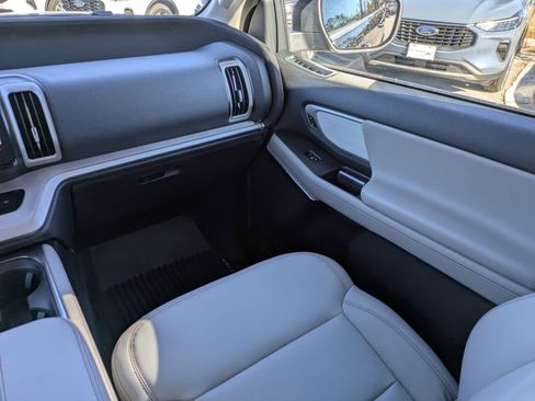 New 2025 Ford Expedition Max Active image 19