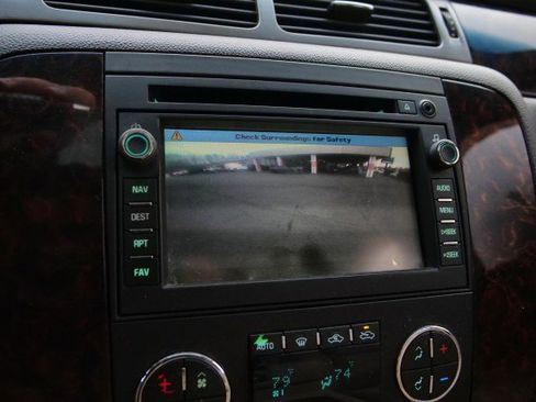 Used 2011 GMC Sierra 3500 Denali image 13