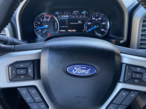 Used 2017 Ford F350 Lariat w/ Chrome Package image 21