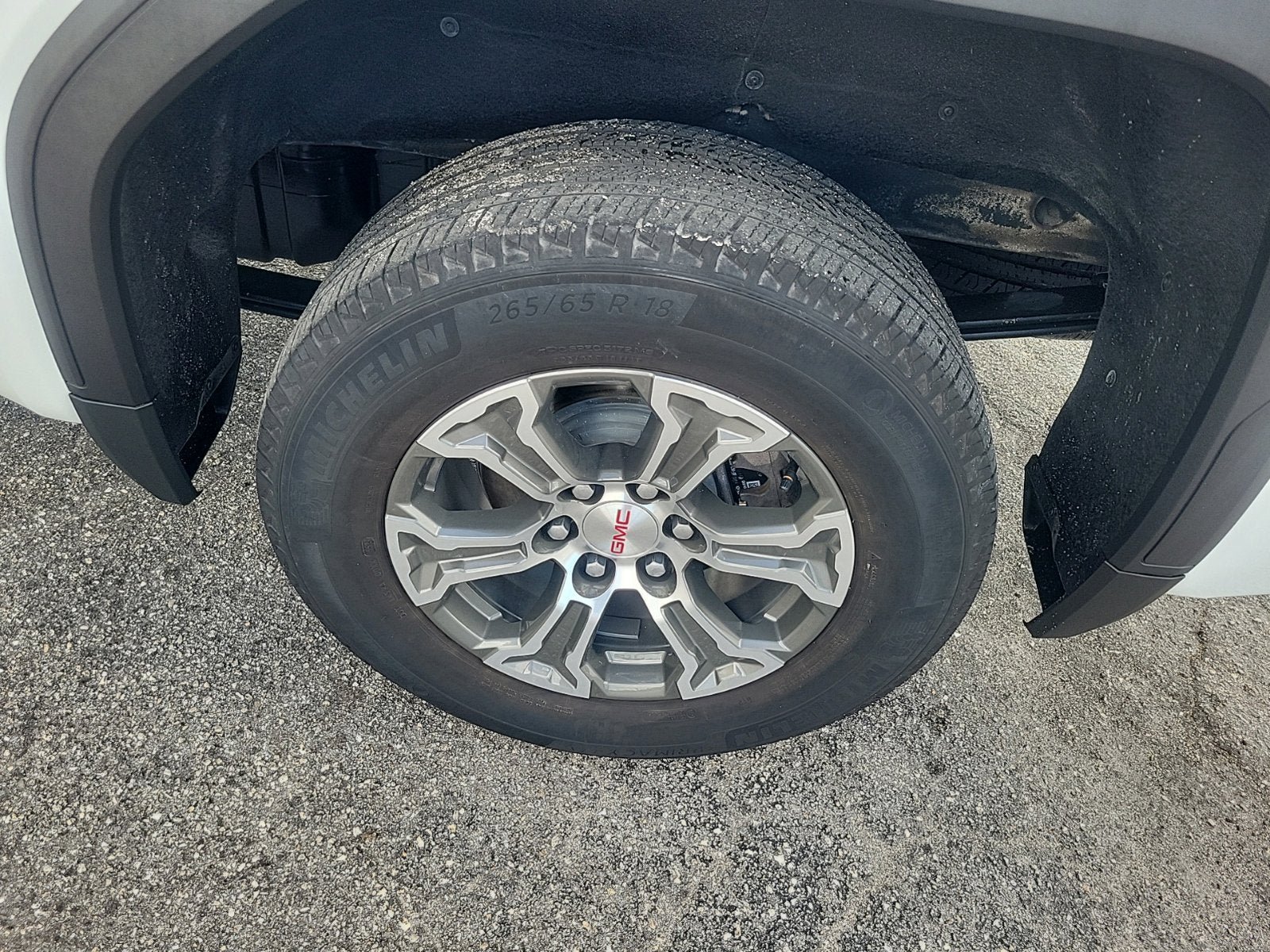 Certified 2025 GMC Sierra 1500 SLT RWD image 10