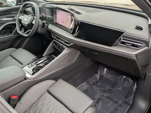 New 2026 Audi SQ5 Premium Plus AWD/4WD image 7