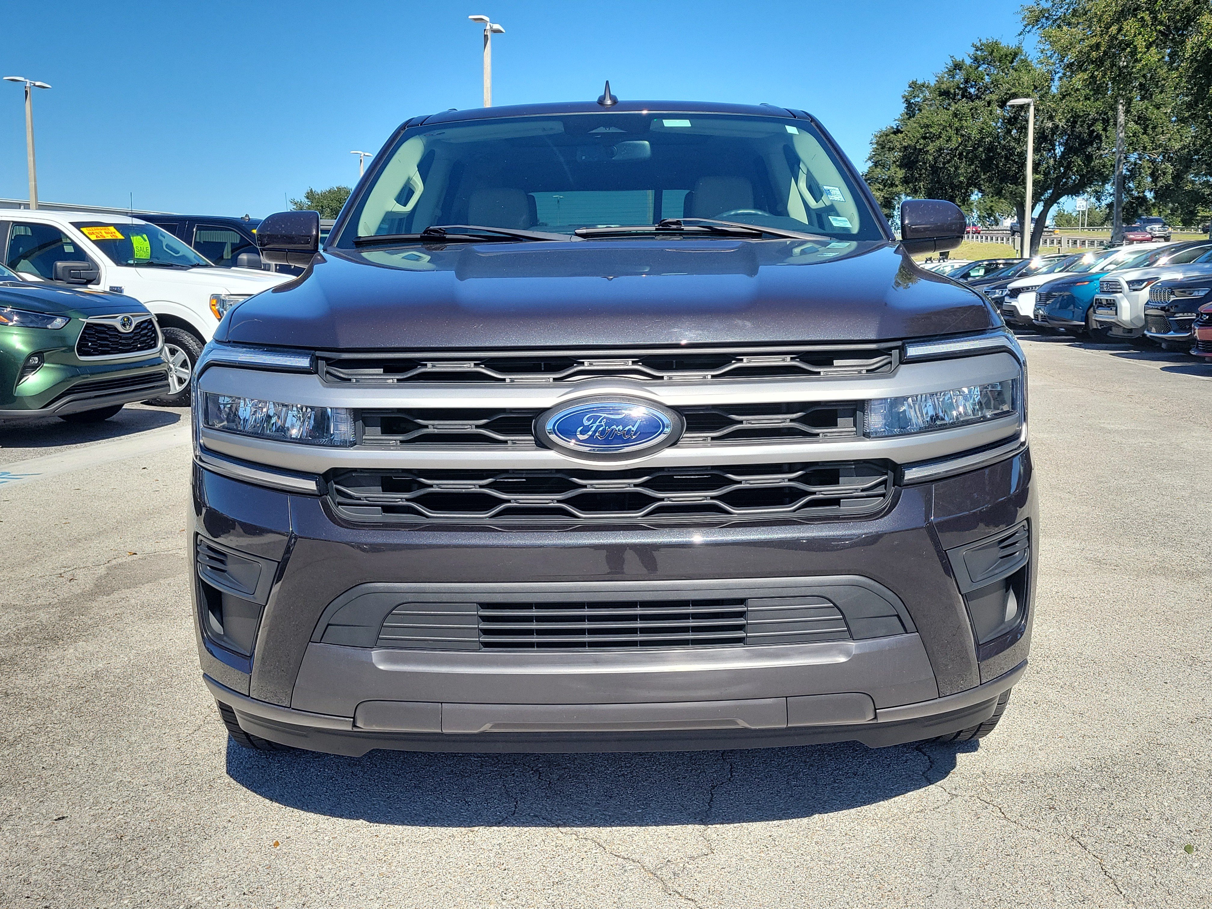 Certified 2024 Ford Expedition XLT RWD image 2