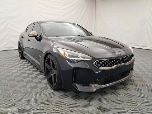 Used 2020 Kia Stinger GT image 2