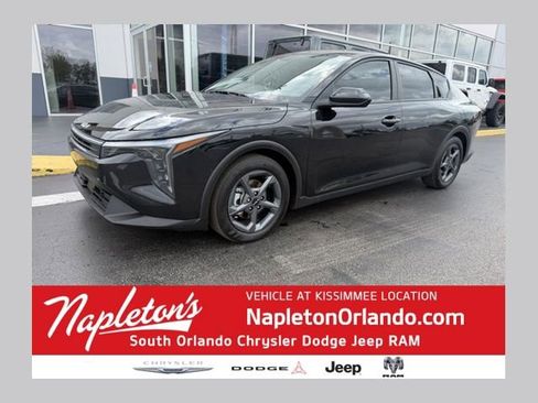 Used 2025 Kia K4 LXS image 1