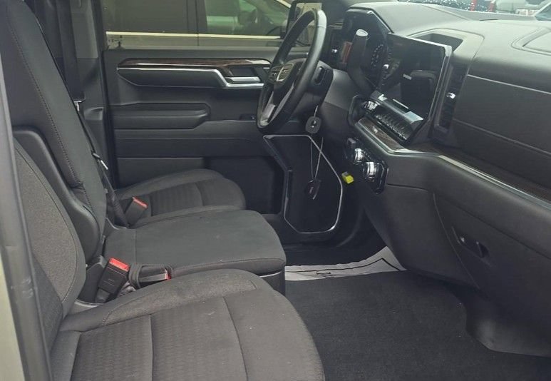 Used 2025 GMC Sierra 1500 Elevation AWD/4WD image 6