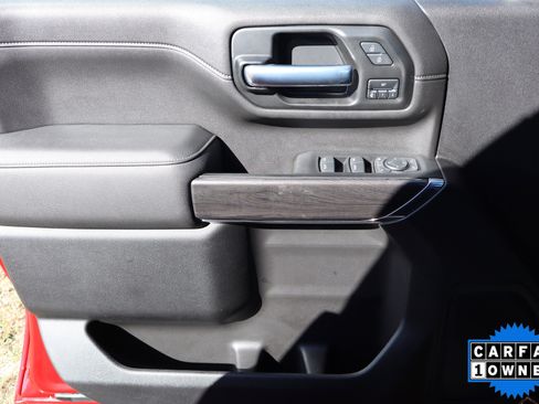 Certified 2021 Chevrolet Silverado 2500 LTZ w/ LTZ Convenience Package image 32