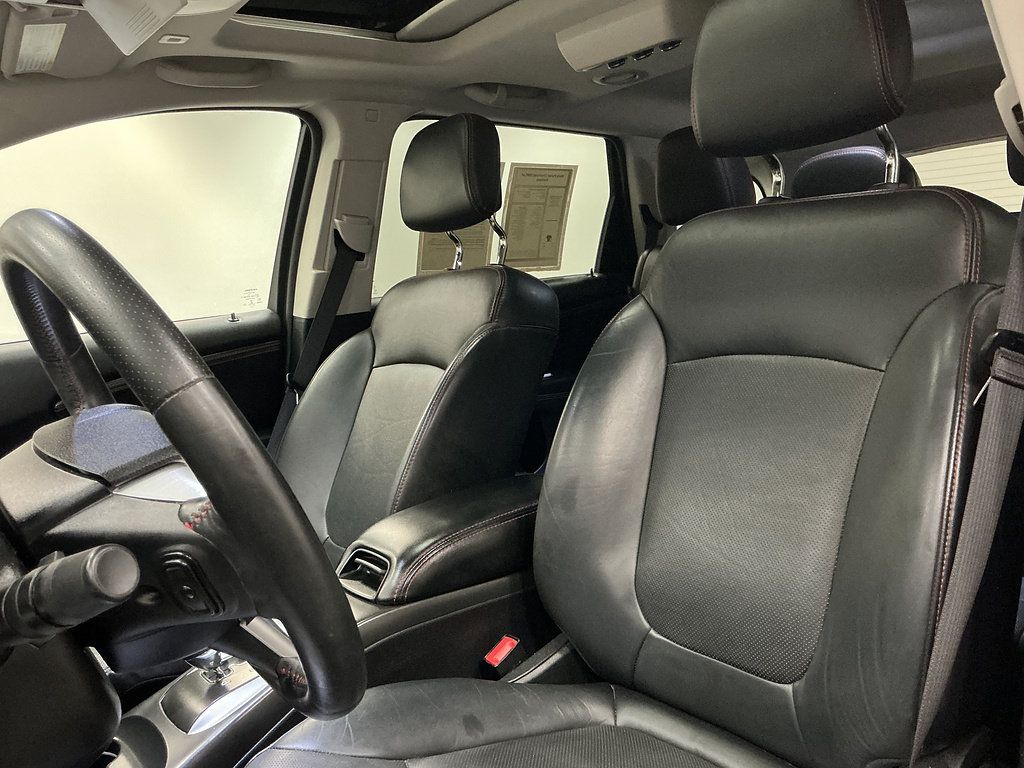 Used 2019 Dodge Journey GT w/ Nav & Sun Group AWD/4WD image 9