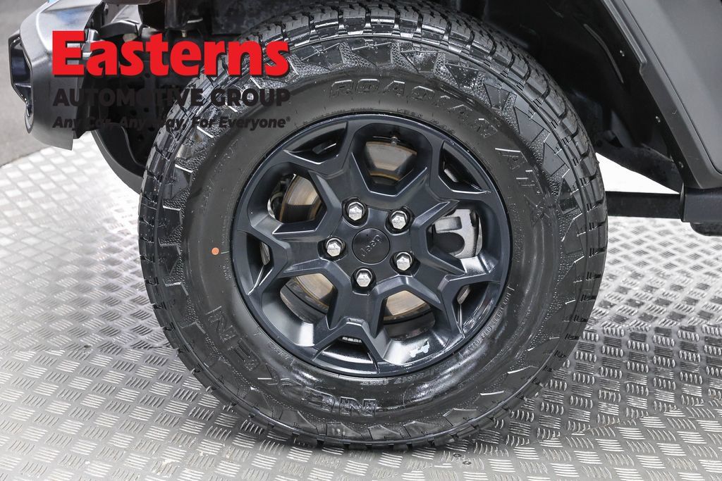 Used 2023 Jeep Wrangler Unlimited w/ Sun & Screen Package AWD/4WD image 32