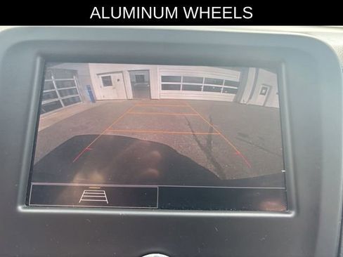 Used 2022 Chevrolet Equinox LT w/ Driver Convenience Package image 21