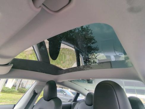 Used 2023 Tesla Model 3 Standard Range RWD image 21