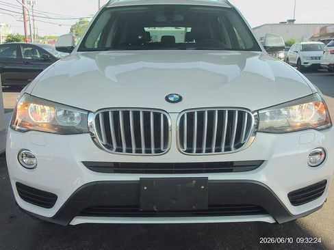Used 2017 BMW X3 xDrive28i AWD/4WD image 2