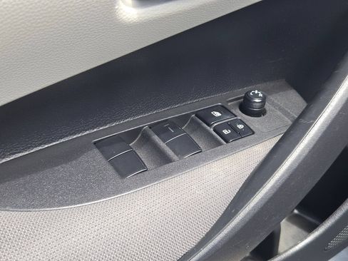 Used 2024 Toyota Corolla LE FWD image 13