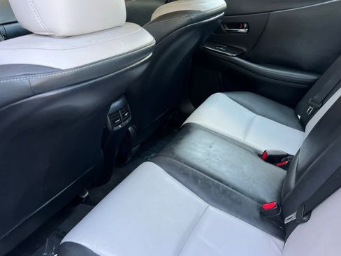 Used 2010 Lexus HS 250h w/ Touring Pkg FWD image 4