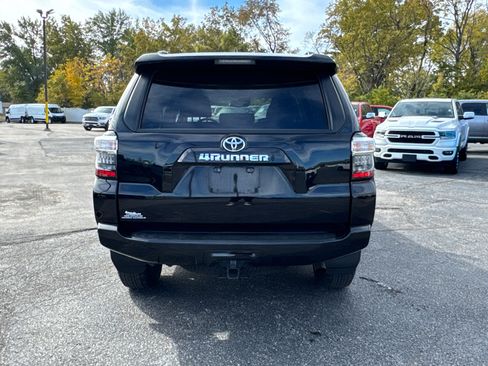 Used 2024 Toyota 4Runner SR5 image 4