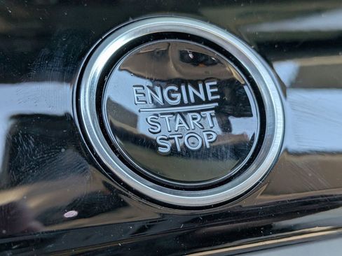 Certified 2025 Lincoln Navigator Reserve image 33