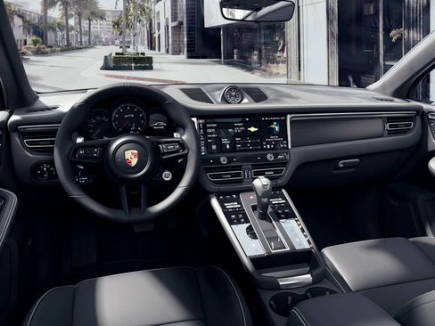 New 2026 Porsche Macan GTS image 5