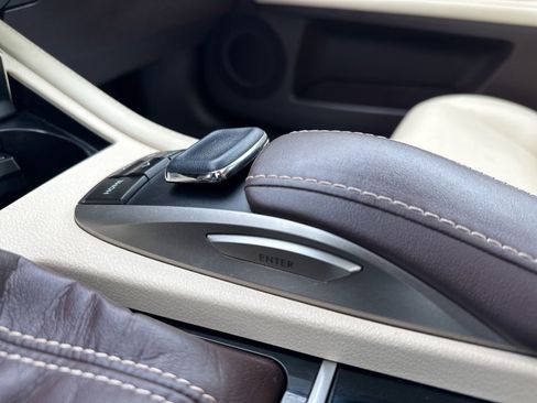 Used 2018 Lexus ES 350 w/ Navigation System Package image 70