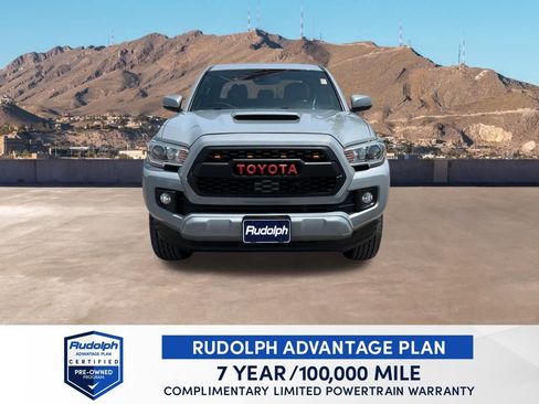 Used 2019 Toyota Tacoma TRD Sport image 9