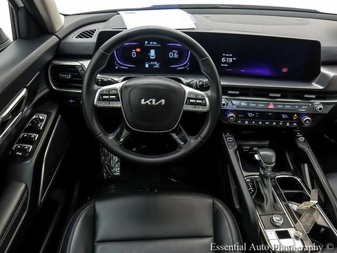 Used 2023 Kia Telluride S w/ S Sunroof Package FWD image 14