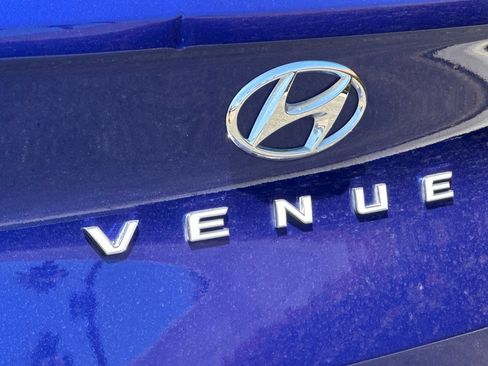 Used 2024 Hyundai Venue SE FWD image 27
