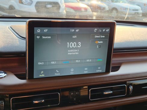 Used 2021 Lincoln Aviator Reserve w/ Equipment Group 202A AWD/4WD image 24