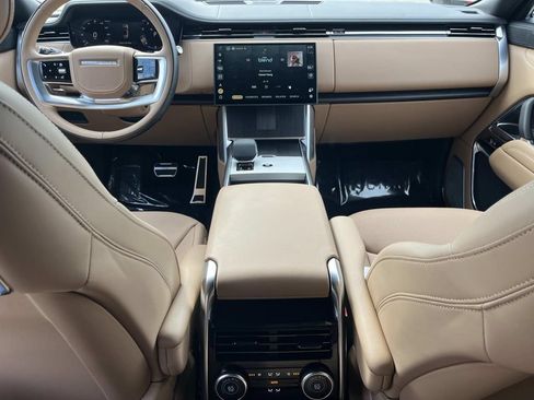 Certified 2026 Land Rover Range Rover Autobiography AWD/4WD image 9